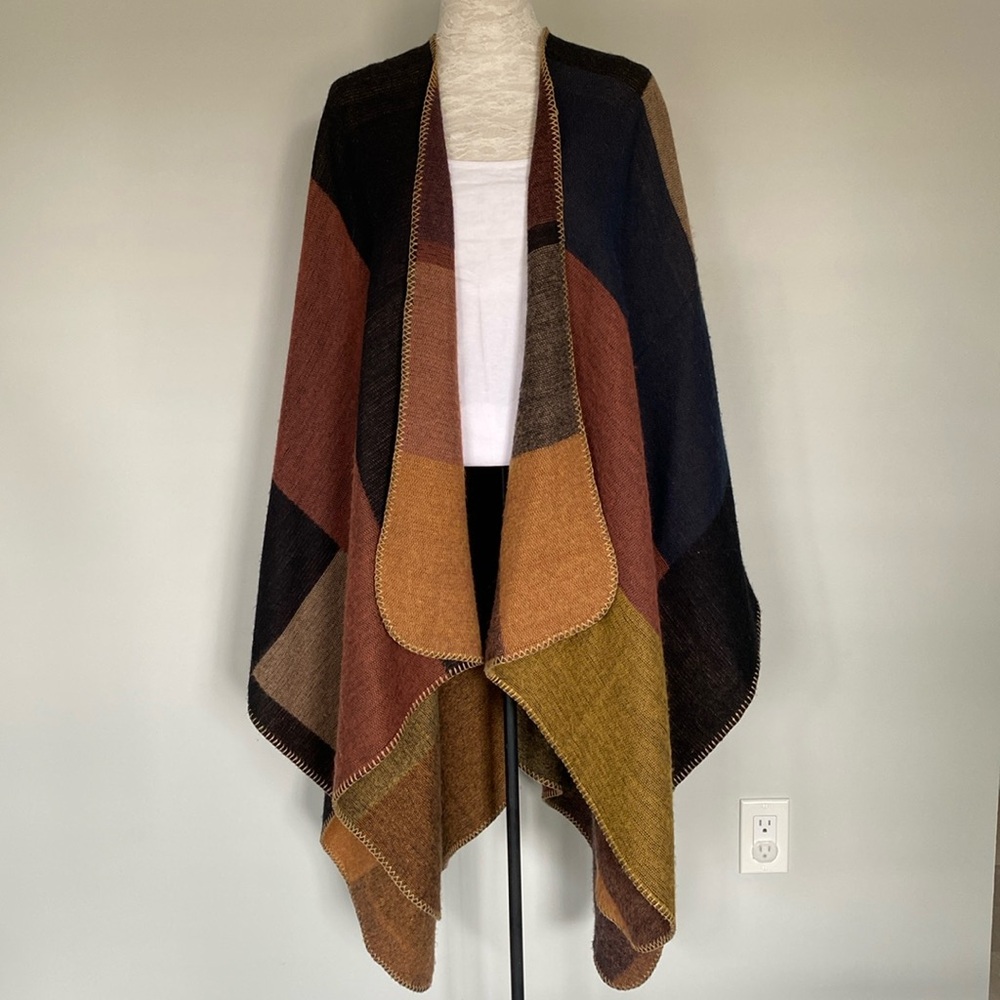 Design Lab blanket poncho